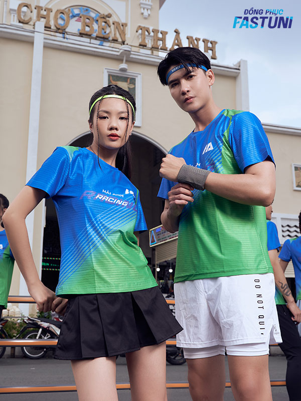 Đồng phục đi du lịch giúp doanh nghiệp để lại ấn tượng mạnh mẽ với mọi người