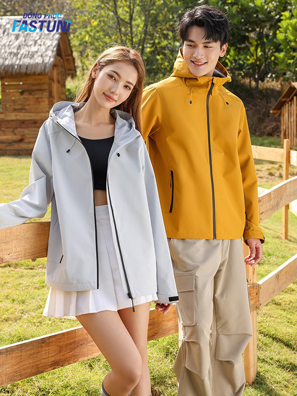Tham khảo mẫu áo gió đồng phục đi trekking, leo núi
