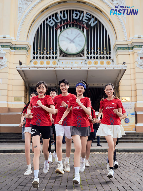 Ưu tiên các thiết kế đồng phục có họa tiết đơn giản, tinh tế