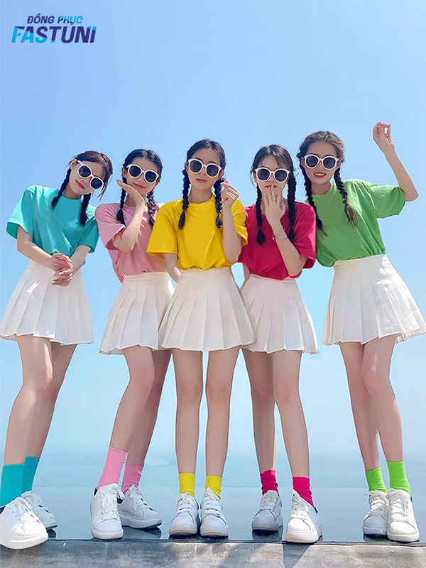 Mẫu chân váy đồng phục năng động cho nàng đi biển