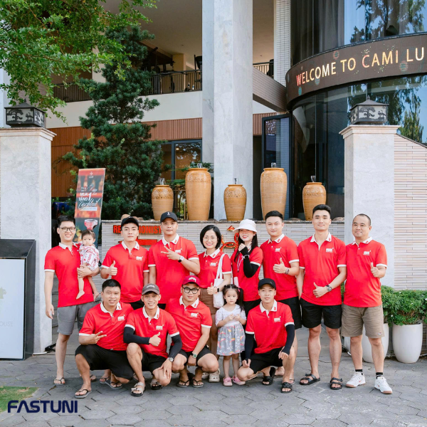 Feedback mẫu áo đồng phục công ty cổ phần Milimet Vuông 